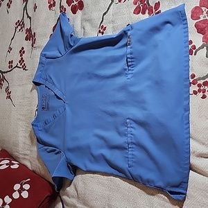 Figs scrub top Small